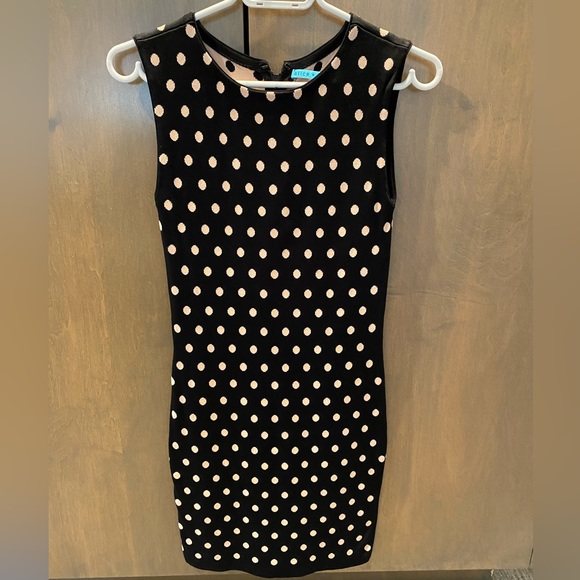 Alice + Olivia Polk a dot bodycon sheath dress - Picture 3 of 6